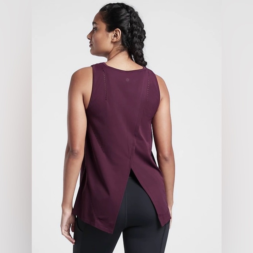 Athleta deep purple FOOTHILL SEAMLESS TANK in size XS